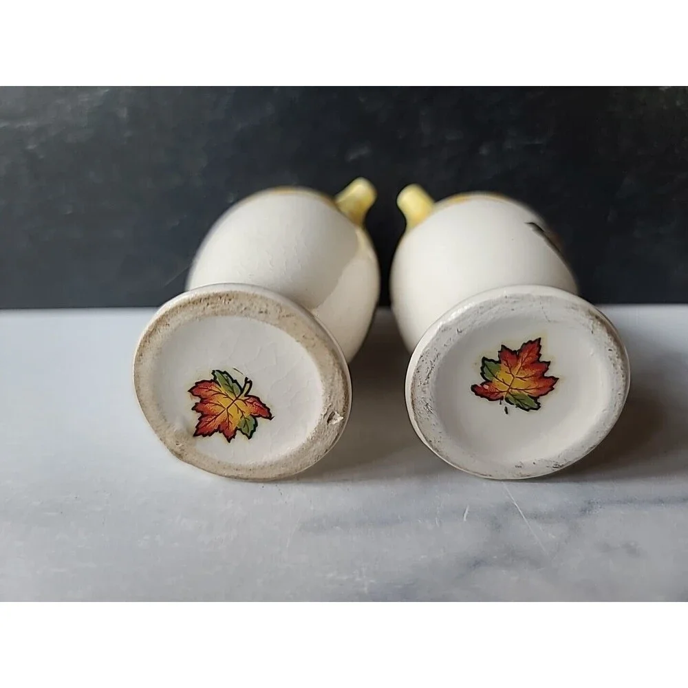 Souvenir Of Callander Canada Salt And Pepper Shakers Vintage